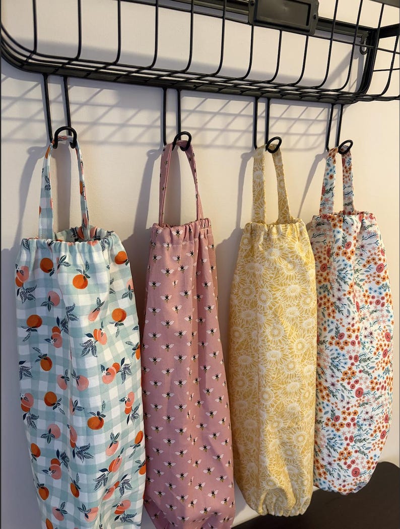 Handmade Grocery Bag Holder | Plastic Bag Dispenser | Kitchen Storage | Pantry Organizer bild 2