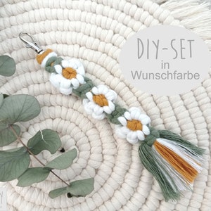 Macrame daisy, DIY kit, free choice of colors, keychain, pendant, boho, material and instructions