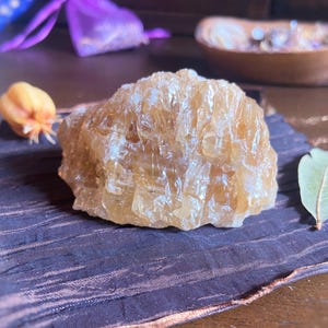 XL Sparkly Raw Honey Calcite Crystal | Empowerment, Confidence, Mental Clarity | Rough Gemstone | Solar Plexus Chakra