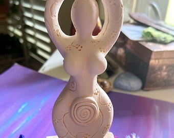 Divine Feminine Goddess Figurine - Medicine Woman - Earth Goddess Statue - Gaia - Fertility Altar Goddess - Mother Goddess Figurine