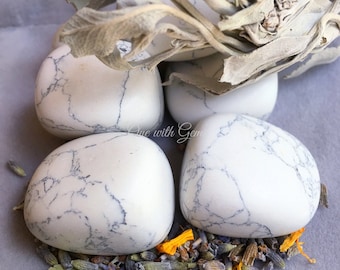 Howlite Crystals - Tumbled Stone And Gemstones