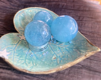 Esfera de aguamarina: Bolas de cristal curativas, Chakra de la garganta, Elegidas intuitivamente