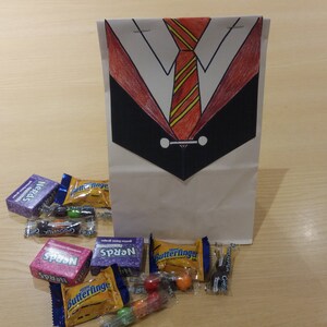 Farbe in Zauberer Gift Bag Topper