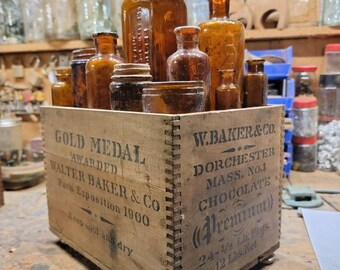 Vintage Accent Desktop Crate Lamp