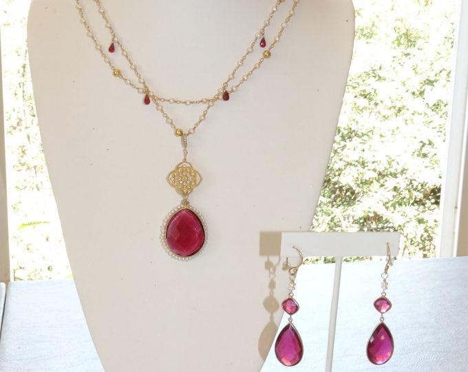 PEARL and GARNET NECKLACE ,charming,feminine w/rose quartz  drop in petite pearl frame-gold vermeil w/czdecorative pendant