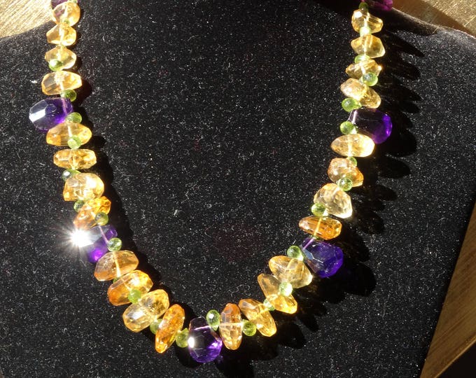 MAGNIFICENT CITRENE & AMETHYST necklace with small peridot multi-faceted briolets