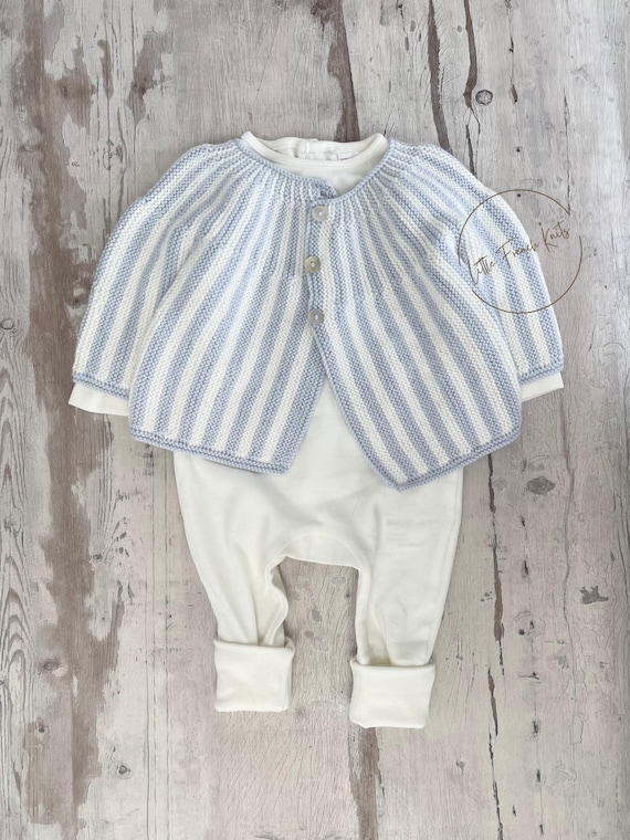 Knitting Pattern Baby Cardigan Sweater Instructions in French Sizes Newborn to 24 months