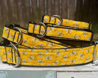 Yellow Bees Dog Collar, Summer Busy Dog Leash, Warm 90s Vibe Key Chain Fob, Sunny Bright Cat Collar Martingale