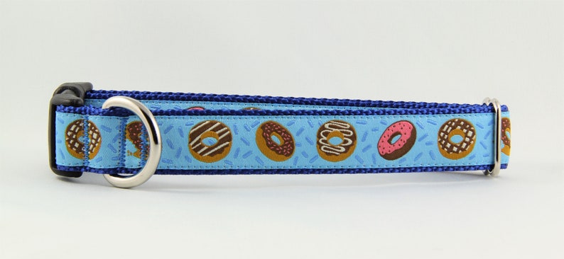 The Sweet Treats on Blue Dog Collar