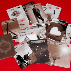 Sienna Lenormand Fortune Telling Oracle Cards por Lynn Boyle. Novo em folha. Autopublicado.