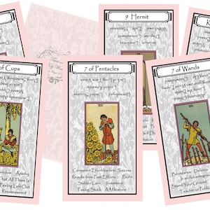 Tarot met sleutelwoorden (roze met grijs). Gloednieuw. Zelf gepubliceerd.