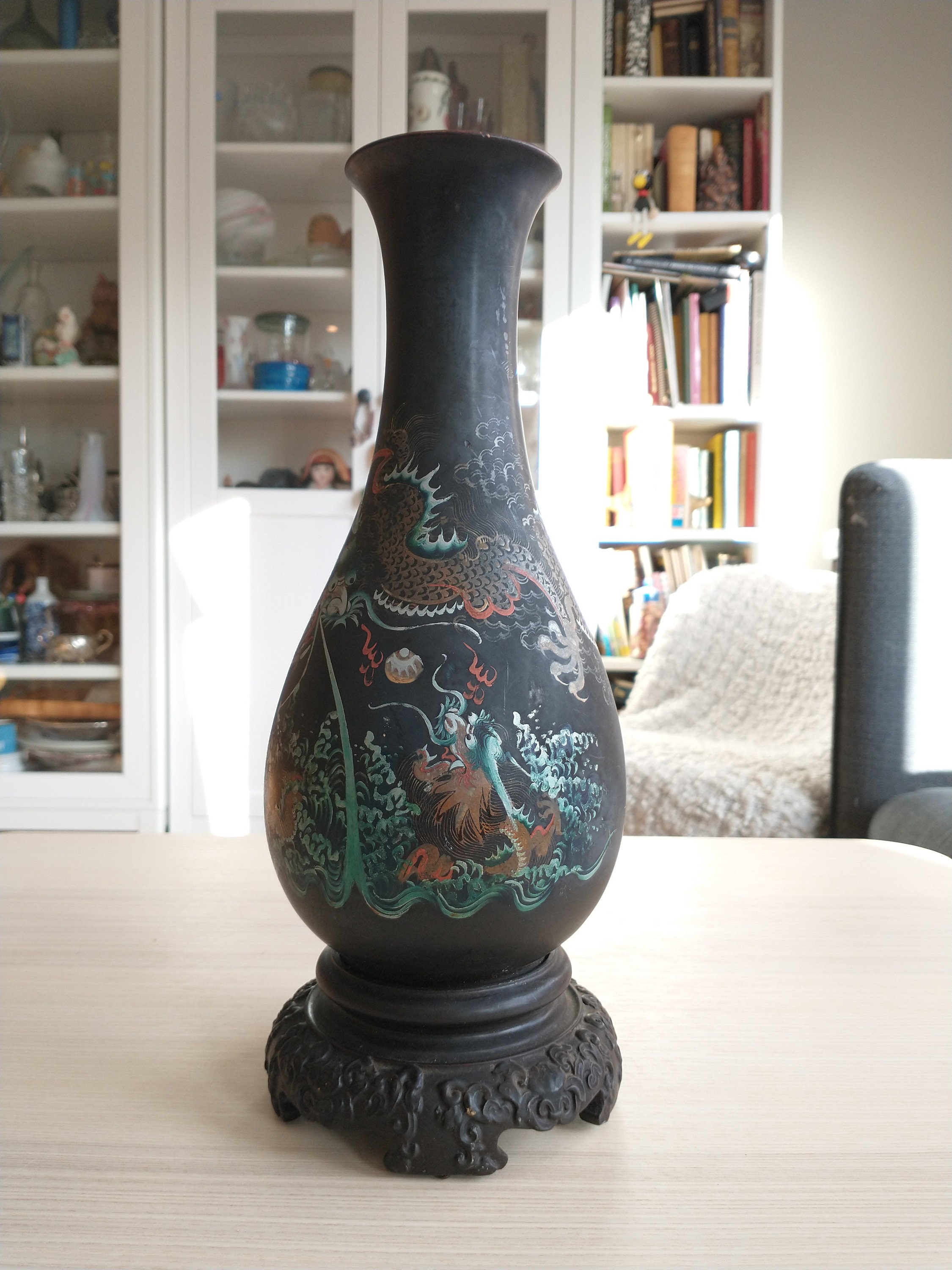 漆器製 黒色花瓶 龍の装飾 大型中国製黒漆花瓶、龍、センターピース - Etsy 日本
