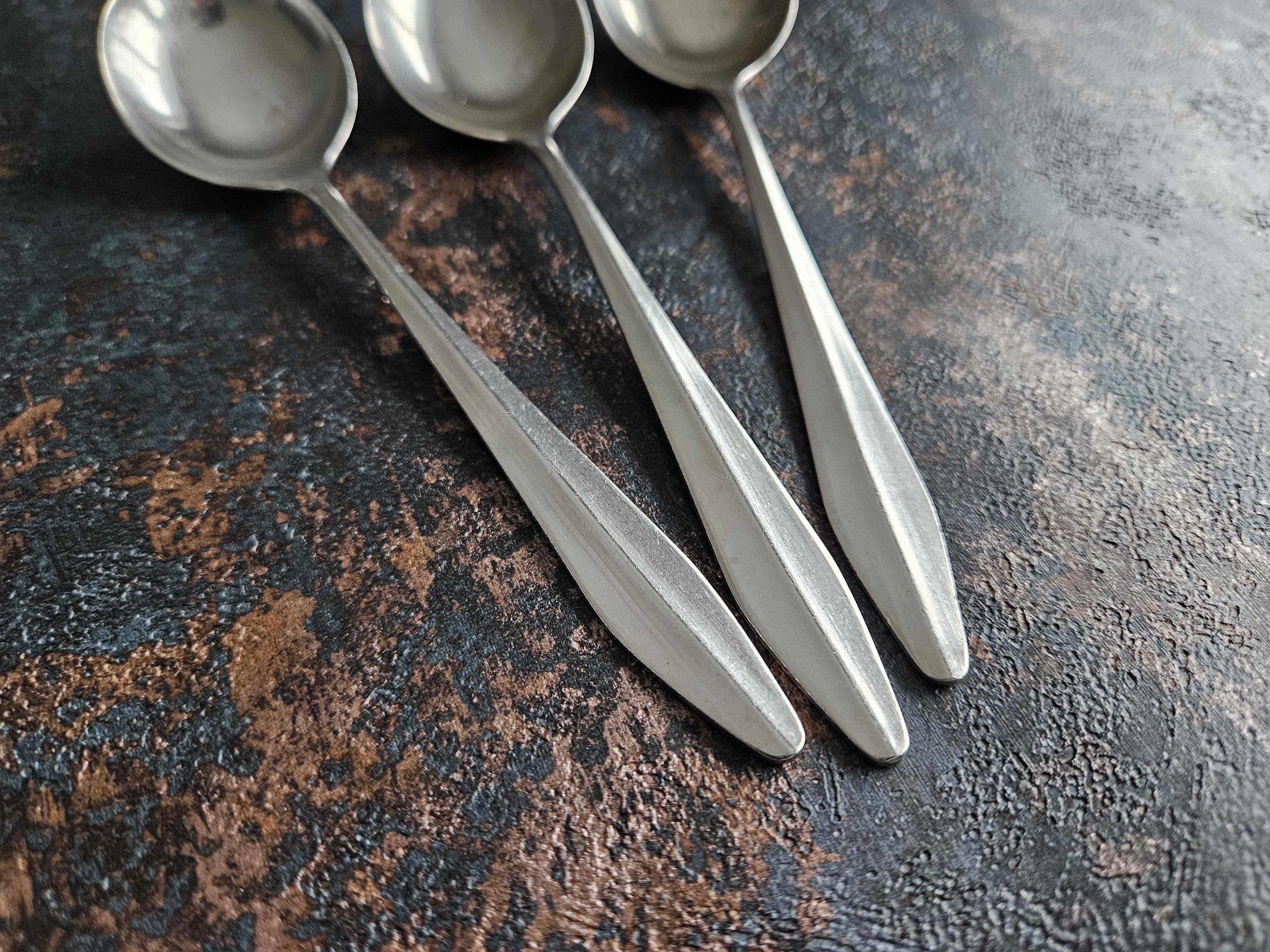 Norstaal社（ノルウェー）の「Inka」シリーズカトラリーセット　中古 Unique 45-Piece Set of Norstaal Inka Flatware in a Fabulous