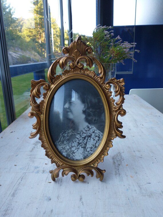 Gorgeous Italian Celluloid Frame, Oval Frame, Victorian, Ornament, Gift -  Etsy Sweden