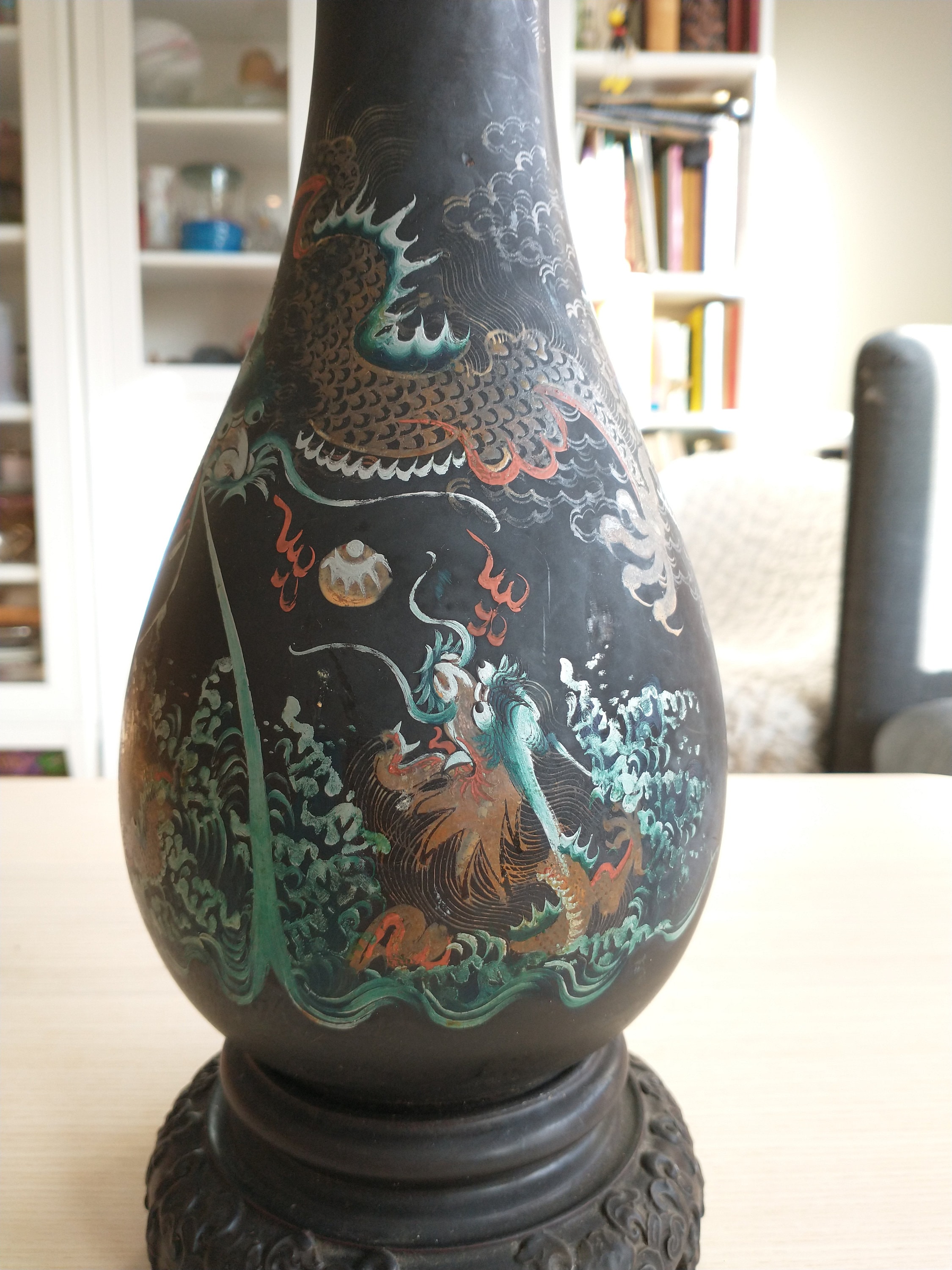 黒色漆器 龍装飾 花瓶 漆芸花器