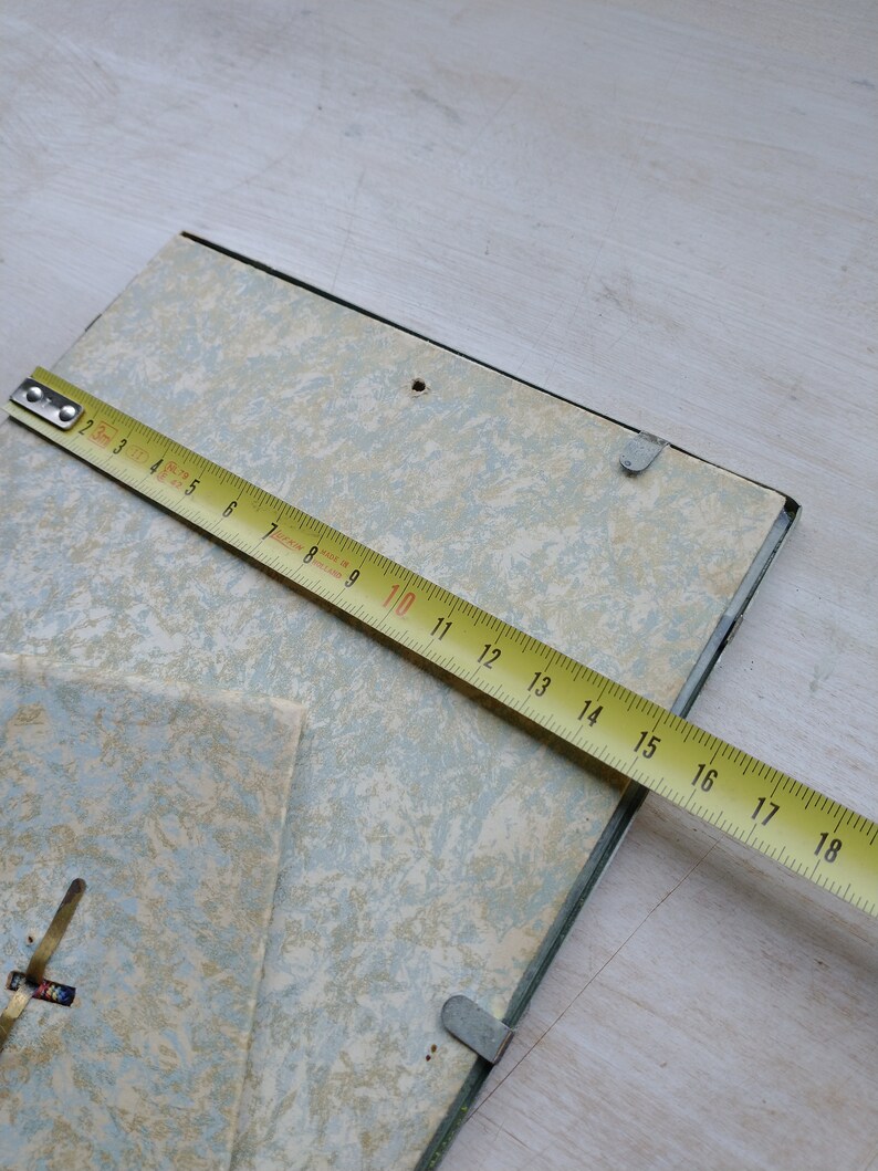 Simple Scandinavian Antique Frame
