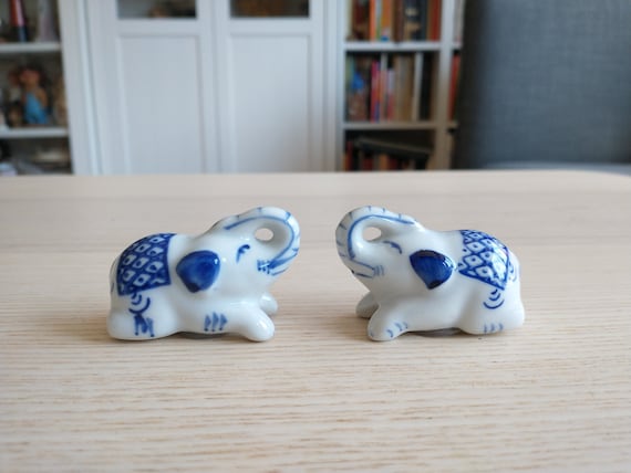 Boy and Girl Elephant Salt & Pepper Shakers Vintage Japan Ceramics
