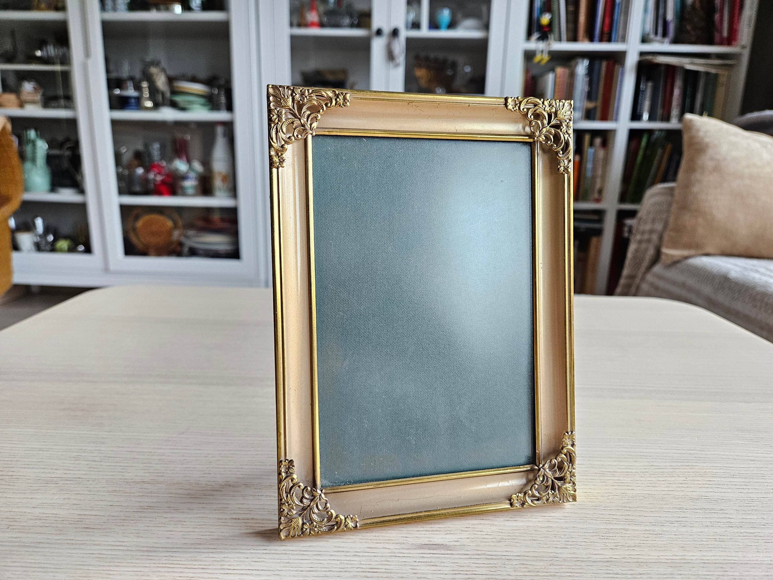 ヴィンテージ真鍮製フォトフレーム:エレガントなスカンジナビア風 ヴィンテージ真鍮製フォトフレーム:エレガントなスカンジナビア風