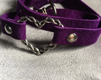 HeartBDSM collar beautiful bright purple split suede leather, featuring this metal twisted heart