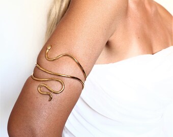 Bovenarm manchet, armband vergulde Griekse godin, enkele slang "Ofis" - messing handgemaakt, gouden armband / slang manchet / trendy minimale armband