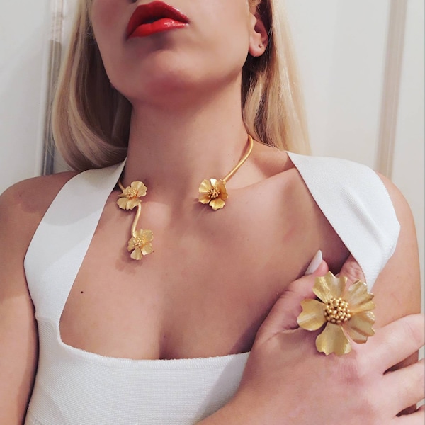 Flower Choker Necklace gold-plated, Gold Daisy Necklace,Rose Choker "Physis" BRASS metal 18K gold plated, Statement Flower Necklace