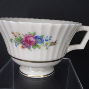 Lenox Pavlova Footed Scalloped Tea Cup Floral Design 2808/ O-386    2 Available