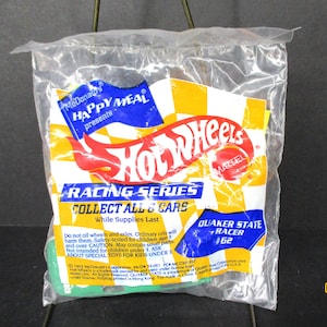 McDonald&#39;s Happy Meal Hot Wheels Racing Series 1993 Quaker State Brand New