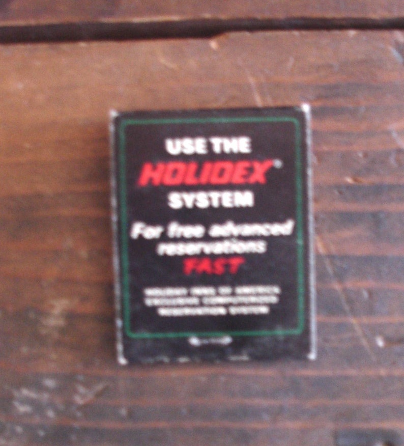 Unstruck Vintage Matchbook-Holiday Inn Wichita Falls TX.-Front Strike