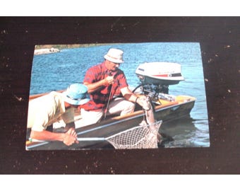 Vintage ansichtkaart Two Men Fishing - Eau Claire, Wi.- In kleur - Niet gemarkeerd