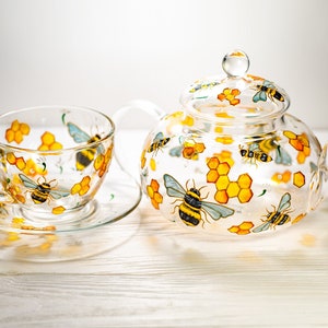 Personalized Gift Handmade Tea Set, Bee Teapot with Cups and Saucers, Grandma Gift tea set with teapot, Mom Christmas Gift