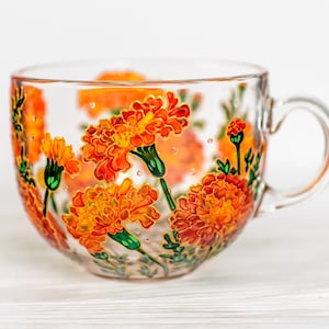 Taza con la flor de nacimiento, regalo de cumpleaños para ella, taza con flores personalizadas
