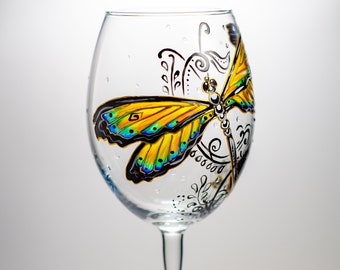 Dragonfly Wine Glass Personalized Wine Glasses, Custom Mothers Day Gift Wine Glasses