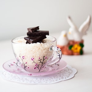 Cadeau personnalisé grand-mère, ensemble tasse à thé et soucoupe, ensemble tasse à thé fleurs de cerisier Cadeau personnalisé pour maman image 1