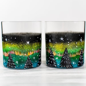 Personalized Northern Lights Whiskey Glass Set: Hand-Painted Forest Scene