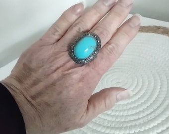 Large Turquoise and Marcasite Large Stone Sterling Silver Ring Size 9