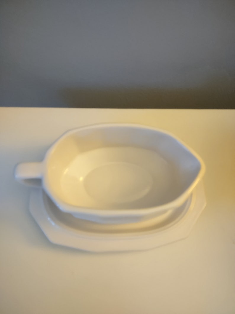 Gravy Boat and Dish Pfaltzgraff Off White Serving Pitcher image 4