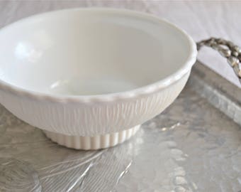 MILKGLASS CANDY BOWL Small Milk Glass Serving Bowl