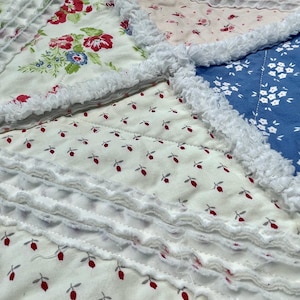 Serendipity Rag Quilt Pattern | Beginner Rag Quilt PDF | Fluffy White Seams | Blooming Rag Quilt | Improved Technique | Instant Download image 5