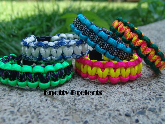 Cobra Braid Paracord Bracelets -  Canada