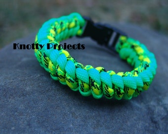 West country whipping paracord bracelet