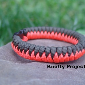 Paracord Bracelet Snake Knot 