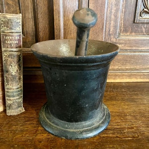 Antique Large Apothecary Mortar and Pestle Cast Iron Kitchen Spices Weighs 10 lbs