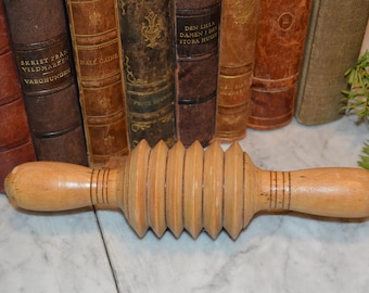 Vintage Wooden Rolling Pin Grooved Pastry Noodle Pasta Cutter