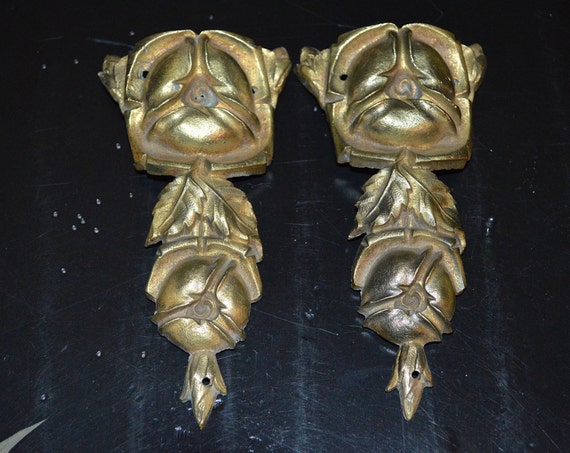 One Antique French Bronze Ormolu Acanthus Decorative Pediment Trim Mount 2 Avail