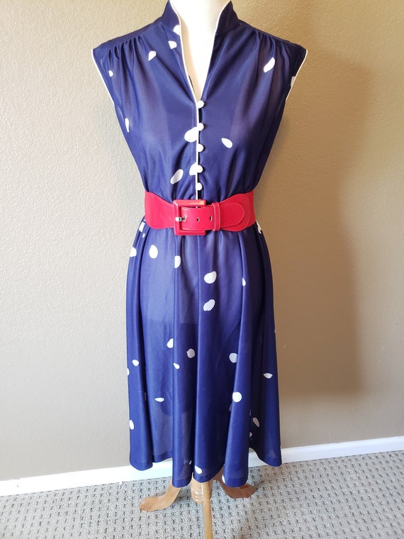 navy blue shirtwaist dress