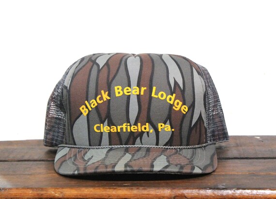 Vintage Black Bear Hunting Lodge Deer Fishing Outdoorsman Camp