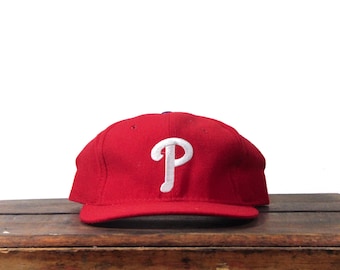 New 90s Vintage Philadelphia Phillies Era Fitted Hat Size 7, 7 1/8