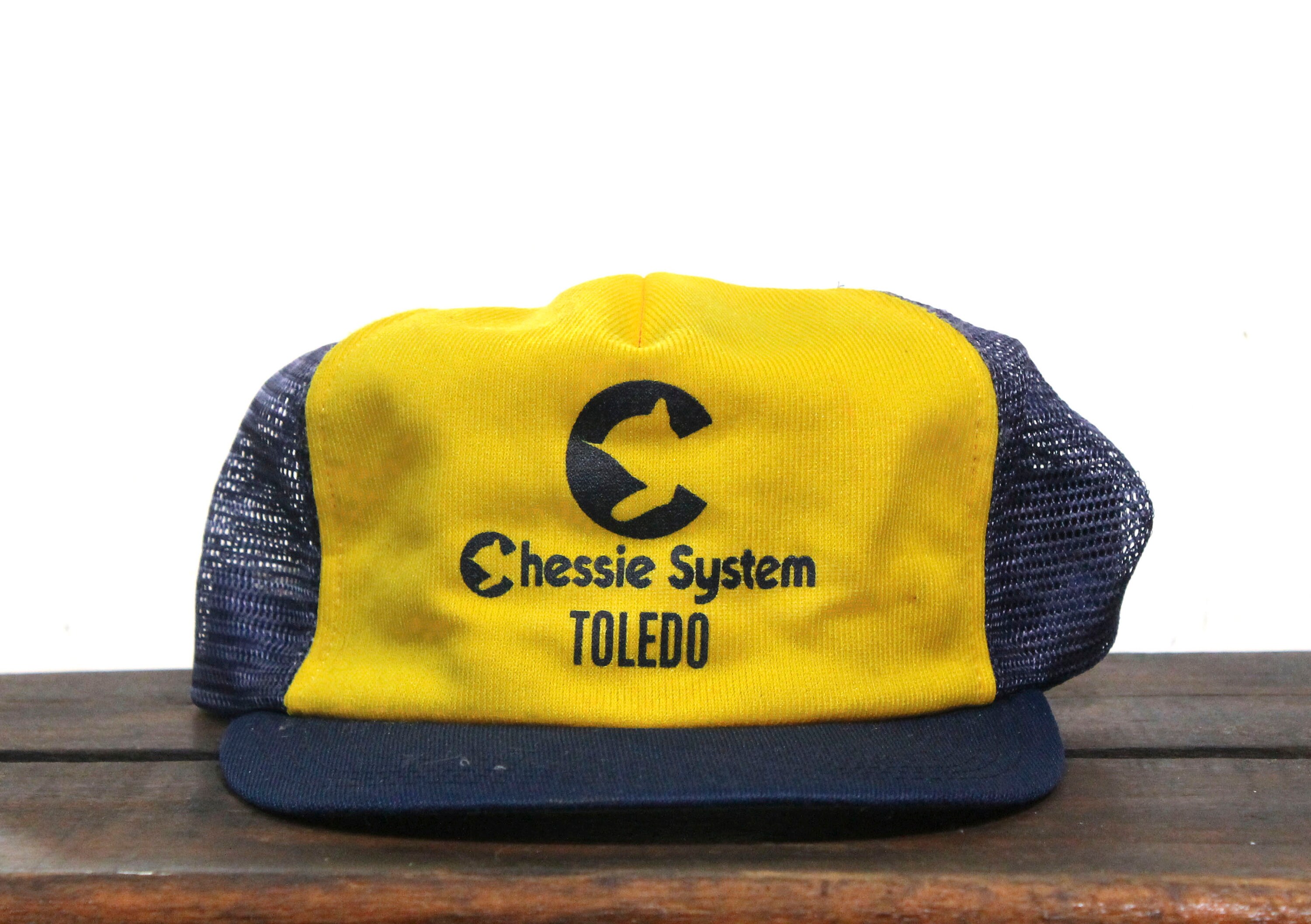 Vintage Trucker Hat Snapback Baseball 