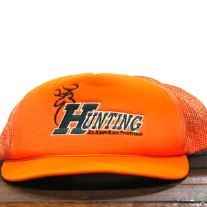 Vintage Blaze Hunter Orange Hunting An American Tradition Deer Duck Quail Snapback Trucker Hat Baseball Cap
