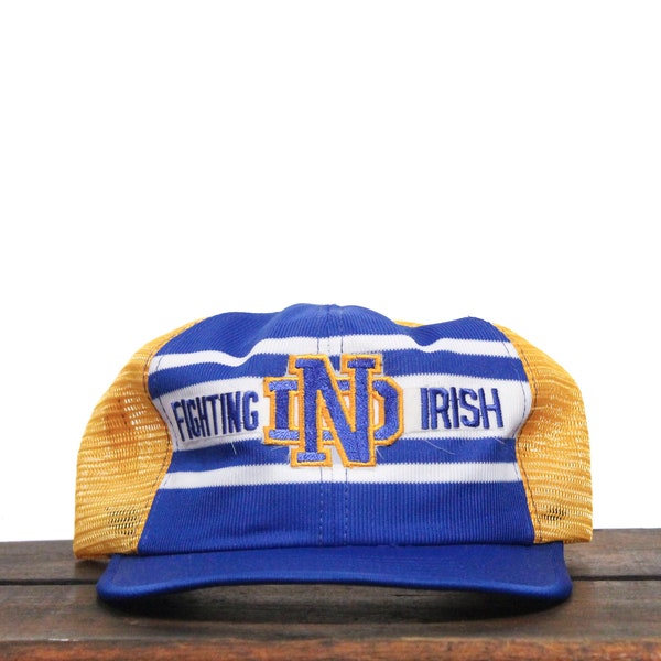 Casquette de baseball vintage des années 80 UND University Of Notre Dame Football Fighting Irish Snapback Trucker Made Un USA